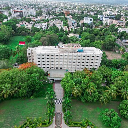 Ambassador Ajanta Hotel, Aurangabad Exterior foto