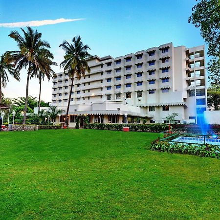 Ambassador Ajanta Hotel, Aurangabad Exterior foto