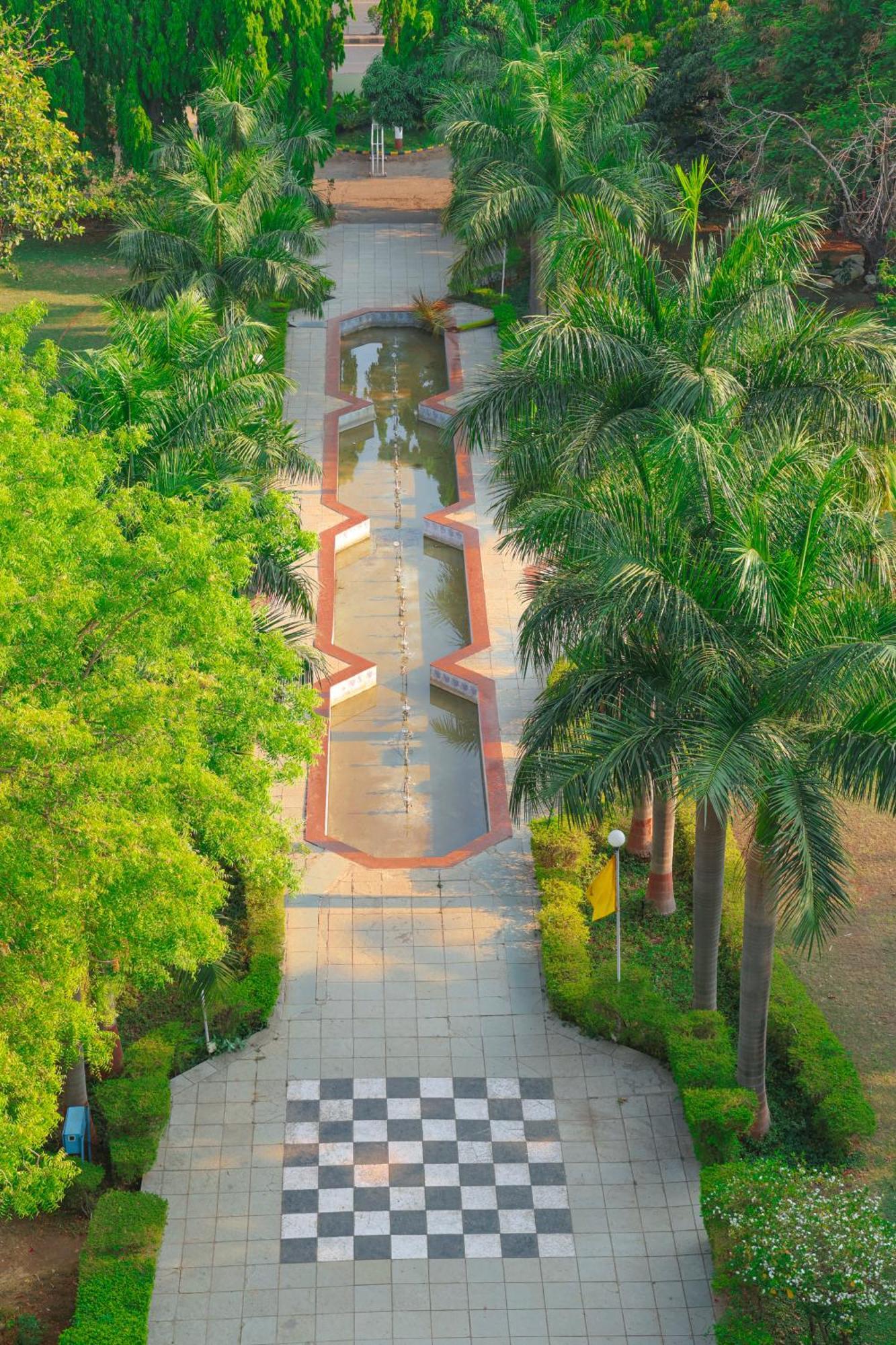 Ambassador Ajanta Hotel, Aurangabad Exterior foto